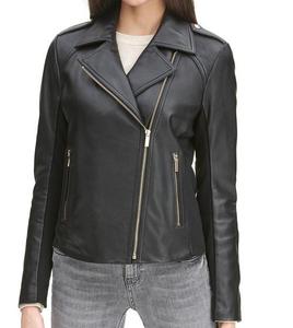 Chaqueta de Moto de cuero rojo recortada moderna para damas, ropa de calle atrevida de alta moda con una declaración de estilo vanguardista hecha de piel de oveja - Product Image 2