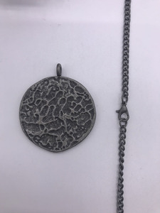 Ronda texto antiguo todo lo que somos y todo lo que esperamos que nos debemos a nuestros padres amantes llavero - Product Image 4