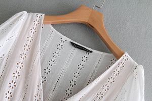 OEM ODM <span class=keywords><strong>ropa</strong></span> <span class=keywords><strong>mujer</strong></span> Sexy ver a través <span class=keywords><strong>de</strong></span> encaje 3/4 con cuello <span class=keywords><strong>en</strong></span> V y manga BOHO Vestido <span class=keywords><strong>de</strong></span> playa - Product Image 3