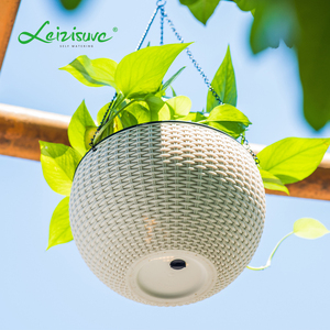 Moderno al por mayor interior mimbre al aire libre auto regadera de plástico cesta colgante planta maceta macetas plantador - Product Image 2