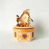Gỗ Yunsheng Gingerbread Nhà Châu Âu Giáng Sinh Music Box