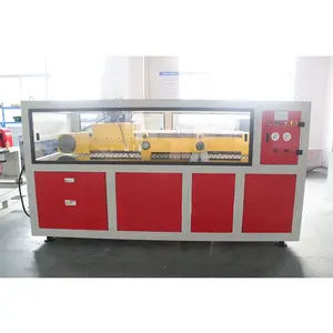 Máquina de extrusión de WPC, línea de producción de paneles de pared de PVC, máquina de fabricación de perfiles de WPC