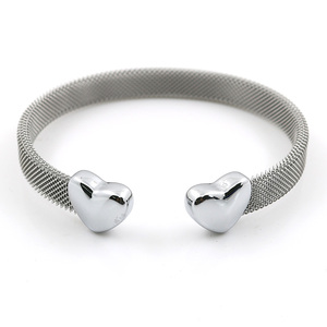 Brazalete Abierto de Malla Plateada de Acero Inoxidable Impermeable con Corazón para Mujer, Joyería - Product Image 5