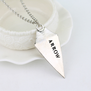 Bijoux de mode flèche verte Logo olive reine héros TV pendentif <span class=keywords><strong>Collier</strong></span> Suspension flèche ras du cou <span class=keywords><strong>Collier</strong></span> <span class=keywords><strong>Collier</strong></span> - Product Image 3
