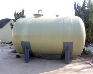 Réservoir de stockage en fibre de verre, réservoir horizontal en FRP pour l'acide chlorhydrique et les produits chimiques - Product Image 2