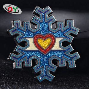 Pernos de la solapa del metal de encargo insignias con broche de mariposa en precio de fábrica - Product Image 5