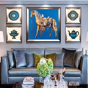 Decorazione d'Arte Moderna, Quadro Grande di Cavallo Dorato Stampato da Appendere per Hotel - Product Image 3
