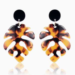 جديد وصول المرأة مجوهرات الأزياء براون السلحفاة شل زهرة ليف القرط خلات نجمة القرط - Product Image 4