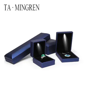 Fabrik Preis Elegante Kunststoff LED Schmuck Pendent Geschenk Box Für Ring Halskette Box