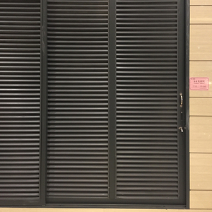 Conception moderne de porte de persienne en aluminium avec motif d'ouverture verticale et horizontale pour les volets de fenêtre de sécurité de villa - Product Image 3
