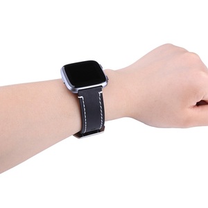 22mm venda de <span class=keywords><strong>reloj</strong></span> de cuero para <span class=keywords><strong>fitbit</strong></span> versa de <span class=keywords><strong>alta</strong></span> calidad <span class=keywords><strong>reloj</strong></span> bandas de <span class=keywords><strong>Fitbit</strong></span> Versa caballo Loco cuero <span class=keywords><strong>reloj</strong></span> banda - Product Image 6