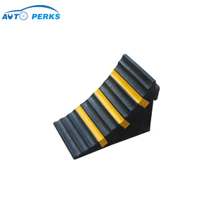 Durable en plastique dur avec des inhibiteurs UV Aide À garder la <span class=keywords><strong>remorque</strong></span> en place <span class=keywords><strong>Cale</strong></span> <span class=keywords><strong>De</strong></span> <span class=keywords><strong>Roue</strong></span> avec corde 2pk - Product Image 1