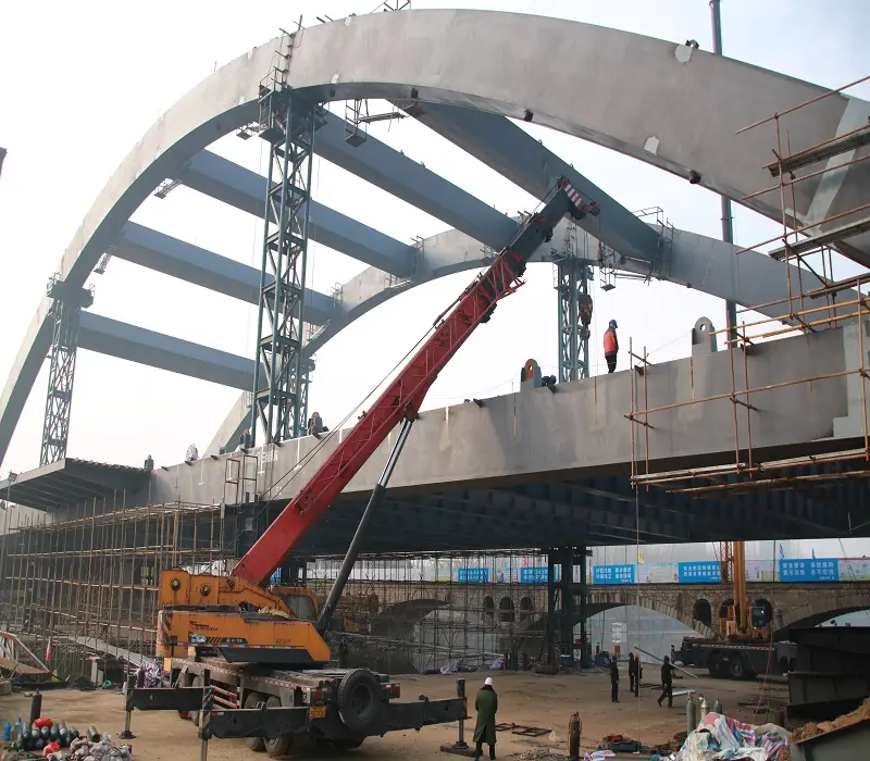 Jembatan Rangka Pejalan Kaki Struktur Baja