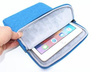 Funda para portátil de neopreno reciclado 100%, estilo moderno con cierre de cremallera, ajuste perfecto para bolsas y fundas para portátiles de 15" - Product Image 6