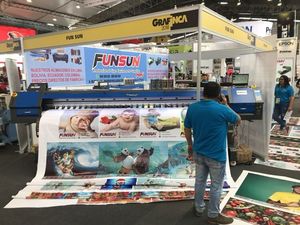 トップセラー3.2m Funsunjet FS-3202中古デジタルフレックスバナー印刷機1440dpi - Product Image 3