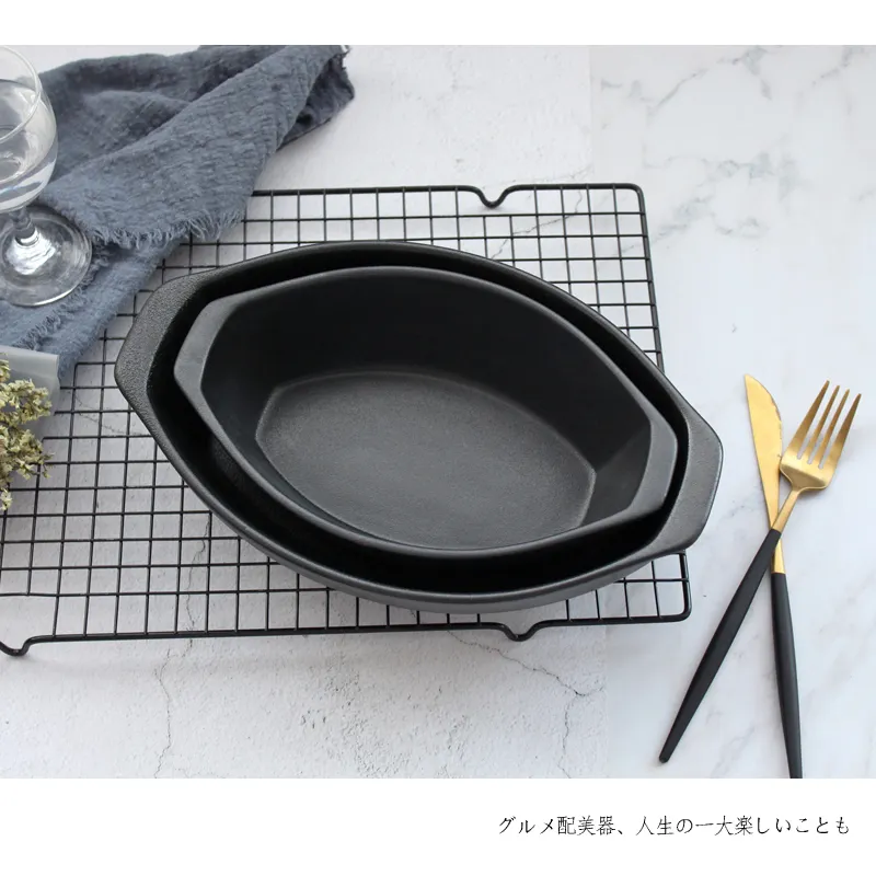 Fabricantes de alta calidad de estilo chino de cerámica horno pan precio barato porcelana negro microondas placa