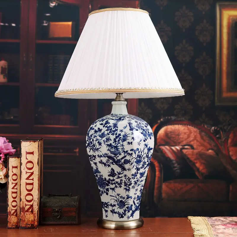 Chinese porcelain table lamp ginger jar blue and white countryside type round bird pattern ceramic desk top lamp