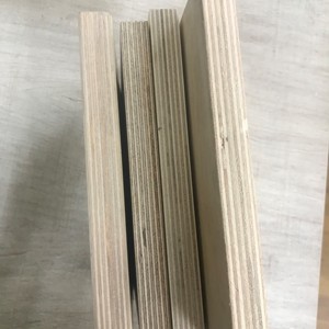 Plaque de découpe à plat pour laser, pour la fabrication de formes, en contreplaqué avec surface en bouleau, âme en peuplier, <span class=keywords><strong>film</strong></span> simple et surface de laminage, marque Promega, pour découpe au laser. - Product Image 1