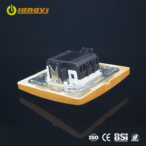 Buen tipo ecológico PC placa frontal ahorrar energía europea 10A <span class=keywords><strong>dos</strong></span> pandillas - Product Image 5