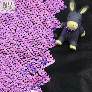 Nanyee Dệt Mận Ba Chiều/Đen Lộn Allover Dày Đặc Sequin Vải - Product Image 4