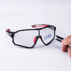 <span class=keywords><strong>Gafas</strong></span> <span class=keywords><strong>de</strong></span> <span class=keywords><strong>Sol</strong></span> Deportivas ROCKBROS con Marco Ligero Fotocromático, Ideales para <span class=keywords><strong>Ciclismo</strong></span>, Cricket, Conducción, Pesca y <span class=keywords><strong>Ciclismo</strong></span>, Éxito <span class=keywords><strong>de</strong></span> Ventas <span class=keywords><strong>de</strong></span> Verano - Product Image 4