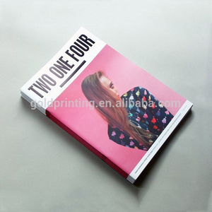 2019 productos calientes China bajo <span class=keywords><strong>precio</strong></span> moda <span class=keywords><strong>revista</strong></span> Vogue impresión personalizada revistas - Product Image 1