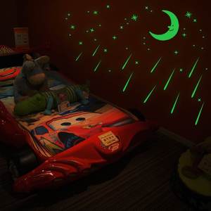 Alta Qualidade Quarto Dos Miúdos Bonito Fluorescente 3D Glow In The Dark Moon Stars Adesivos de Parede - Product Image 2