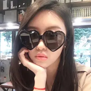 Quá Khổ Kính Mát Trái Tim Phụ Nữ Thiết Kế Thương Hiệu Cat Eye Sun Glasses Retro Tình Yêu Hình Trái Tim Kính Ladies Coating Sunglass UV400