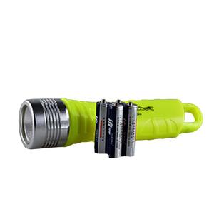 Hochwertiges starkes Licht Wasserdichte Handheld Lumen Unterwasser sicherheit IP 65 LED Tauch lampe - Product Image 6
