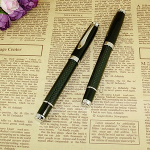 <span class=keywords><strong>Penna</strong></span> <span class=keywords><strong>Stilografica</strong></span> di Lusso in Fibra di Carbonio <span class=keywords><strong>con</strong></span> Inchiostro Liquido e <span class=keywords><strong>Cartuccia</strong></span> a Pompa per Ufficio e Affari, Regalo per la Festa del Papà, Cancelleria Scolastica - Product Image 2