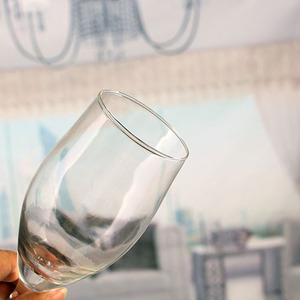 Soufflé <span class=keywords><strong>à</strong></span> la main <span class=keywords><strong>pas</strong></span> <span class=keywords><strong>cher</strong></span> tige épaisse vin verre courte tige de verre <span class=keywords><strong>verres</strong></span> <span class=keywords><strong>à</strong></span> <span class=keywords><strong>pied</strong></span> en forme de tulipe <span class=keywords><strong>verres</strong></span> <span class=keywords><strong>à</strong></span> vin en gros - Product Image 3