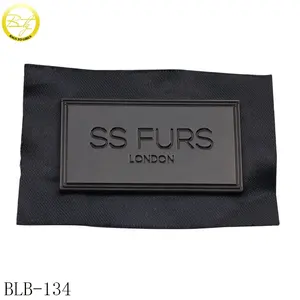 Fabricante feito saco do logotipo patch de couro preto tecido rótulo emblema de metal bronze