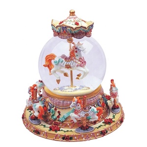 Glass Dome Water Glitter Polyresin Hors Carousel Horse Table Decor Snow Globe With Resin Base