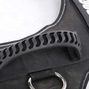 Meilleure Qualité Nouvellement Souple de Sécurité Réfléchissant Maille Chiot Gilet De <span class=keywords><strong>Harnais</strong></span> Pour Animaux de compagnie - Product Image 5