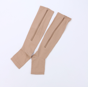 Chaussettes <span class=keywords><strong>de</strong></span> compression à bout ouvert au genou avec fermeture à glissière 15-20 MmHg Support 3 tailles - Product Image 3