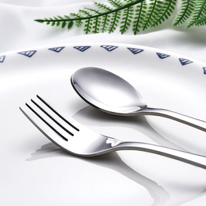 Juego de Cubiertos para Niños con Diseño de Oso, Cuchara, Tenedor y Cuchillo - Product Image 5