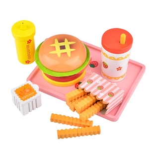 Set da cucina Interessante Blocchi Magnetici di Taglio Per Bambini In Legno Giocattoli Cibo Finta - Product Image 1
