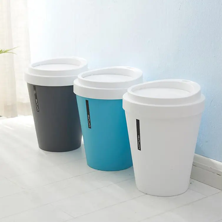 Heiß verkaufende hochwertige Kaffeetasse 5L Mini Desktop Rolling Cover Mülleimer für Office Home Opp Bag kleiner Desktop-Mülleimer