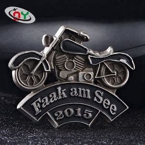 Nuevo diseño personalizado de alta calidad del metal de la mariposa <span class=keywords><strong>a</strong></span> 3d suave esmalte solapa pin insignia para venta - Product Image 6