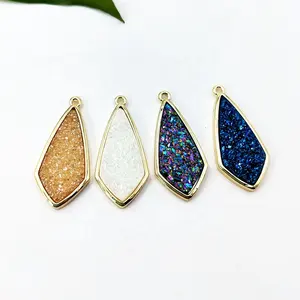 Popular Natural Druzy stone pendant colorful drop shape women charm gold setting Titanium druzy pendants for women geometric
