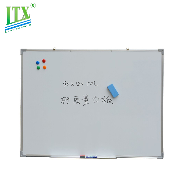 Tableau effaçable à sec fixé au mur de bureau d'école adapté aux besoins du client, tableau blanc magnétique