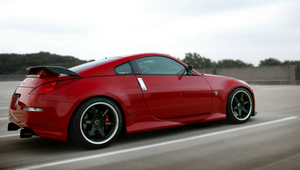 Faldones Laterales de Fibra de Vidrio FRP Versión Nis 1 para Nissan 350Z - Product Image 2
