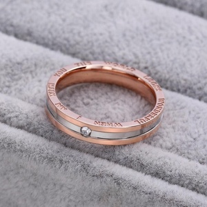 Venta al por mayor populares <span class=keywords><strong>de</strong></span> oro rosa <span class=keywords><strong>de</strong></span> acero inoxidable parejas <span class=keywords><strong>promesa</strong></span> diamante anillo <span class=keywords><strong>de</strong></span> compromiso con precios baratos - Product Image 6