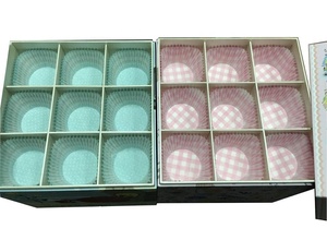 Scatole Regalo di Natale Riciclabili per Cioccolatini con Divisori in Carta, Scomparti, Laminazione Opaca, Scatole Rigide per Prodotti Artigianali Riciclati - Product Image 1