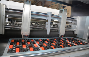 High speed corrugated hose from the Flatbed paperboard die cutting machine with cutting - Product Image 4