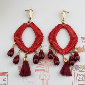 De tejido de vidrio largo de cuentas de cadena de aleación de <span class=keywords><strong>pendiente</strong></span> colgante borla pendientes para las mujeres - Product Image 1