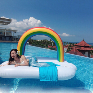 Arco iris y nube inflable flotadores balsa colchón para verano playa piscina - Product Image 4