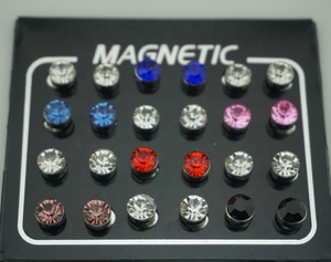 Diamant Vorm Kleurrijke Magnetische Oorknopjes Clip Magnetische Oorbel Voor Cadeau - Product Image 2