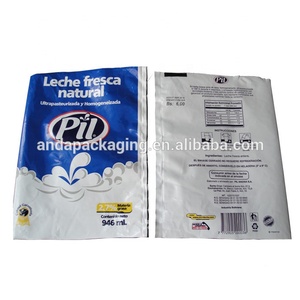 Rotolo di <span class=keywords><strong>Film</strong></span> Plastico Co-estruso a 5 Strati PE EVOH, <span class=keywords><strong>Film</strong></span> Fresco <span class=keywords><strong>Bianco</strong></span> <span class=keywords><strong>e</strong></span> <span class=keywords><strong>Nero</strong></span> per Confezionamento del Latte - Product Image 2
