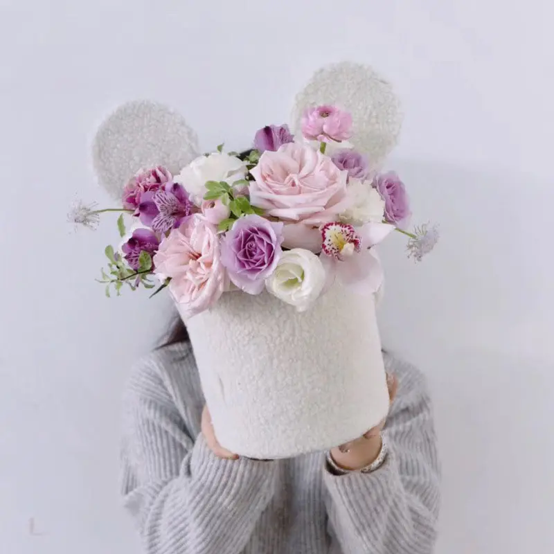 Mickey mão balde inverno rodada de pelúcia abraço presente caixa de flor arranjo floral